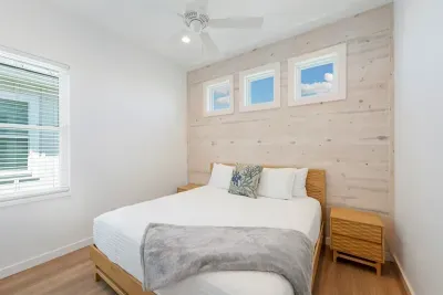 King Bedroom 2