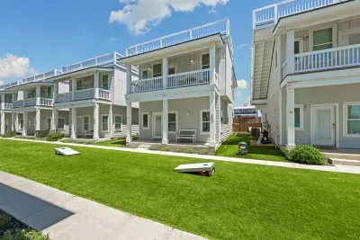 Station Street Beach Retreat - image 14 of 22