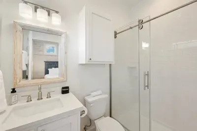 Ensuite bathroom in King Bedroom