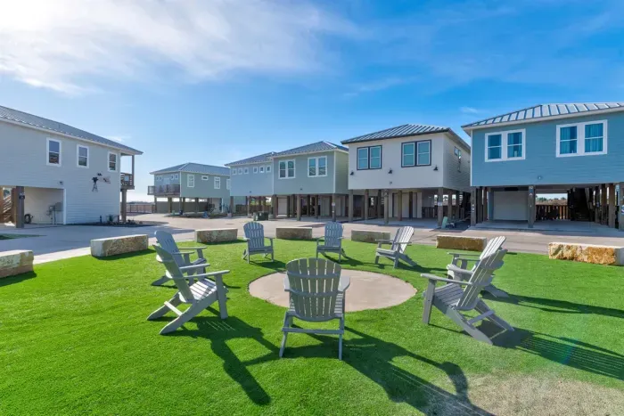 Casa Bonita is right across from a large, turfed area in the community. This is a very rare amenity in Port A.