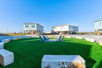 Bougie Beach House - image 38 of 48