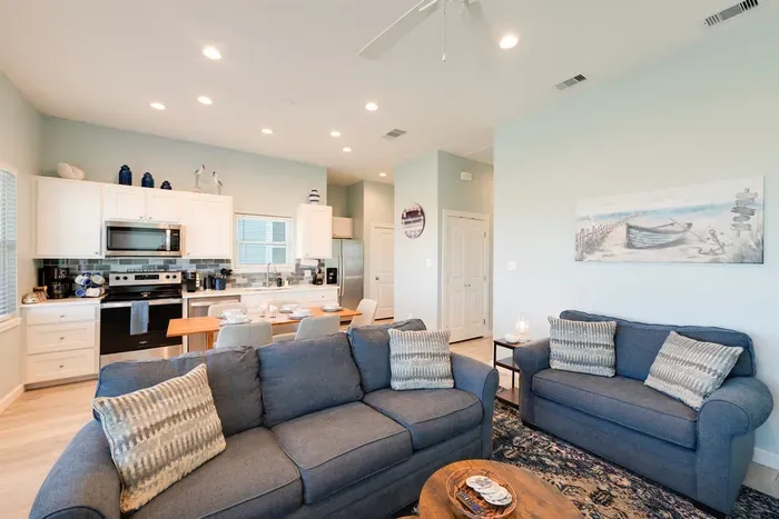 Open concept living, dining and kitchen area