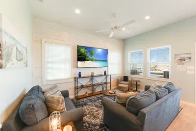 Large living area with plenty of seating