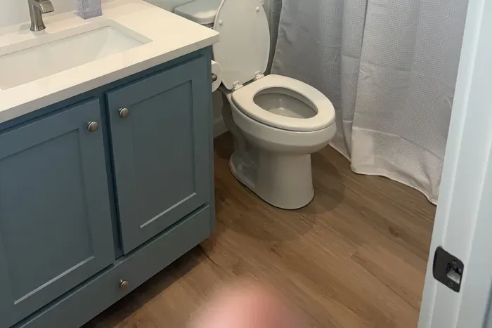 A bright and beautifully maintained corner that provides a calm, relaxing spot to freshen up whenever you need.
