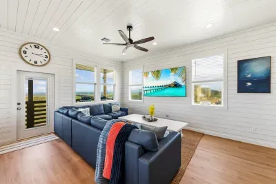 A welcoming spot designed to let the whole group kick back and take it easy. Whether you're planning the next day's adventures or just relaxing with a good book, this space offers total comfort.