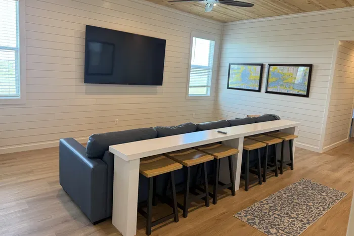 The ideal spot for movie night snacking. Set up your drinks and popcorn on the long bar table so you don't miss a second of the action.
