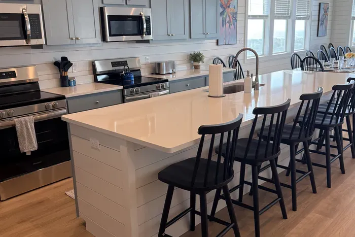From your first cup of coffee to midnight cravings, this welcoming spot naturally brings the whole group together.