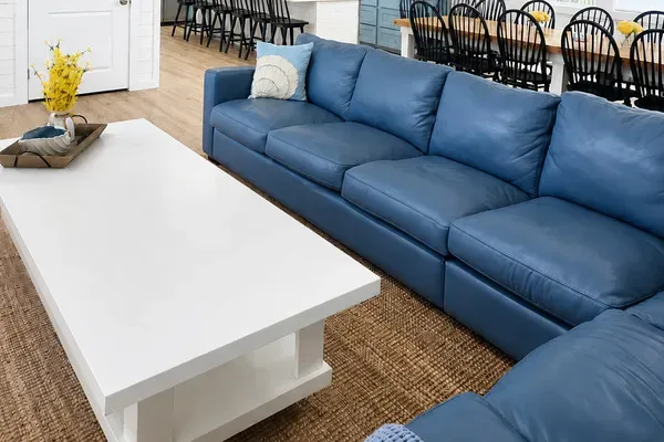 No one gets left without a seat. This massive sectional layout ensures that your entire group can gather comfortably in one spot to debrief after a fun-filled day.