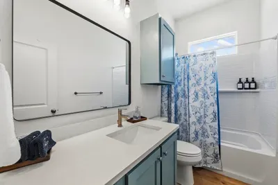 Hallway bathroom for bunk room