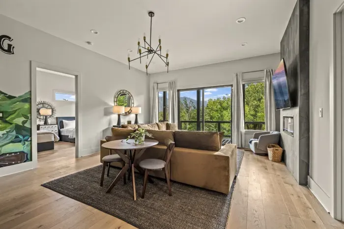 Second living area with TV