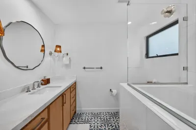 Moonlight Dream - 4 Bedroom Panoramic Ocean Views - image 35 of 62