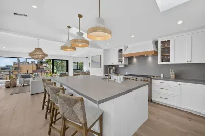 Moonlight Dream - 4 Bedroom Panoramic Ocean Views - image 5 of 62