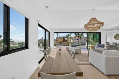 Moonlight Dream - 4 Bedroom Panoramic Ocean Views - image 12 of 62