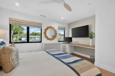 Moonlight Dream - 4 Bedroom Panoramic Ocean Views - image 21 of 62