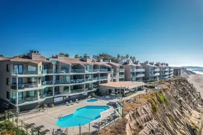 SurfSong Dream - Beachfront - image 30 of 38