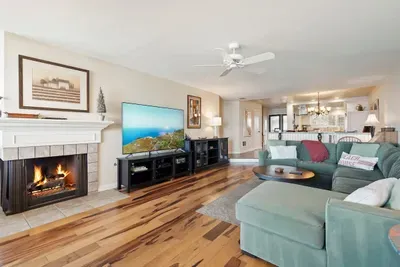 SurfSong Dream - Beachfront - image 6 of 38