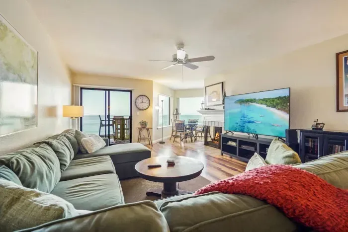 SurfSong Dream - Beachfront - image 3 of 38