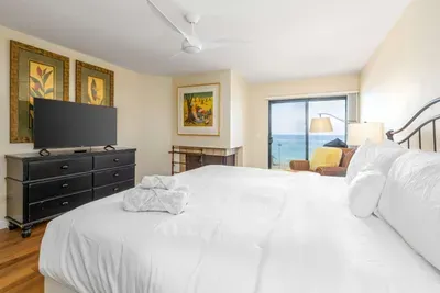SurfSong Dream - Beachfront - image 18 of 38
