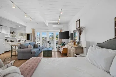 Juniper Beach Studio 1 Bed, Ocean Views - image 11 of 31