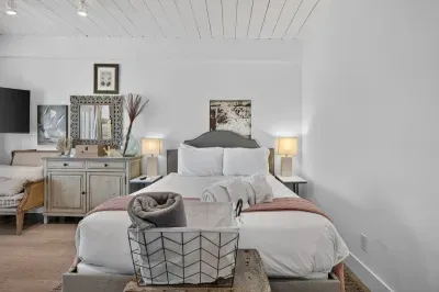 Juniper Beach Studio 1 Bed, Ocean Views - image 13 of 31