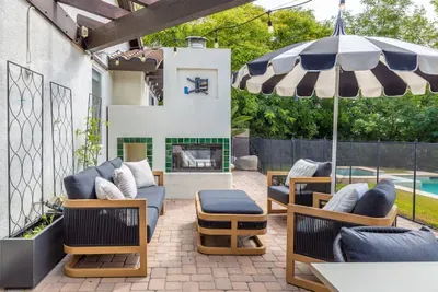 Private Hilltop Escape: Pool, Hot Tub, Near Beach - image 19 of 30