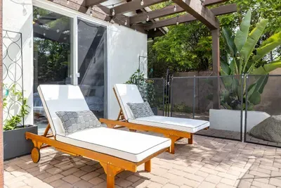 Private Hilltop Escape: Pool, Hot Tub, Near Beach - image 23 of 30