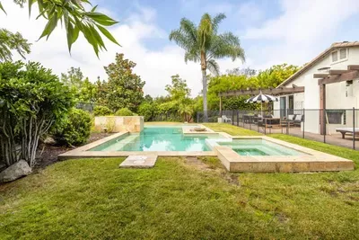 Private Hilltop Escape: Pool, Hot Tub, Near Beach - image 20 of 30