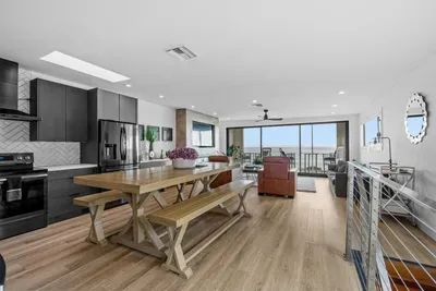 Private Beachside Home with HotTub - image 17 of 32
