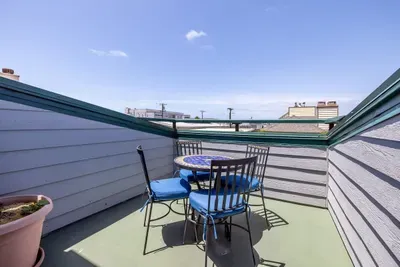 Mission Beach House w/ Private Patio, Steps to - image 18 of 19