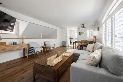 Mission Beach House w/ Private Patio, Steps to - image 8 of 19