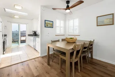 Mission Beach House w/ Private Patio, Steps to - image 10 of 19