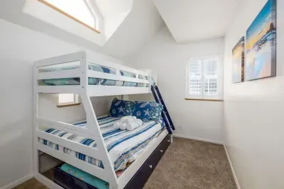 Mission Beach House w/ Private Patio, Steps to - image 11 of 19