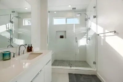 Newly Constructed 4 Bedroom - image 20 of 31