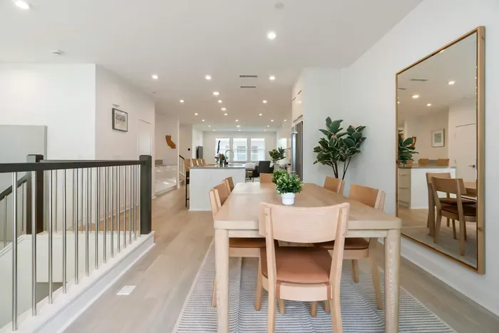 Newly Constructed 4 Bedroom - image 2 of 31