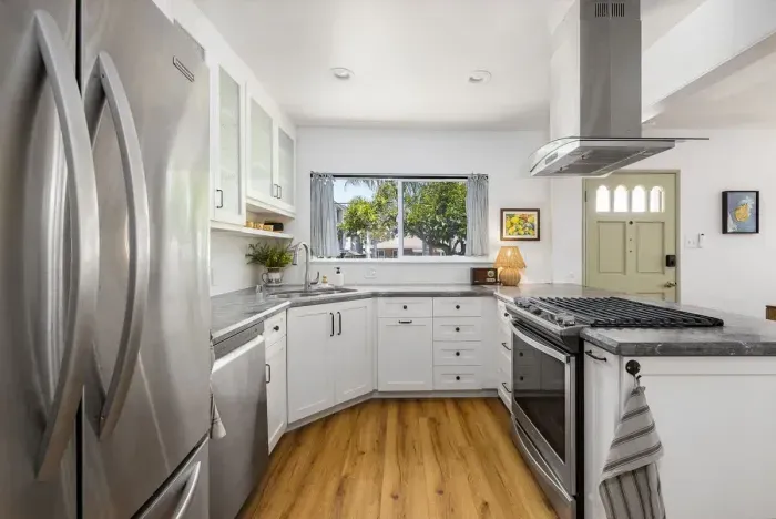 Carlsbad Cottage - Remodeled - image 5 of 28