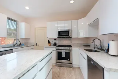 Spacious Single Level Home In Poway - image 8 of 41