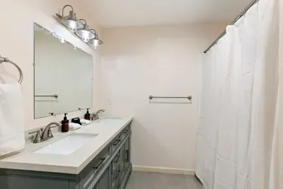 Spacious Single Level Home In Poway - image 26 of 41