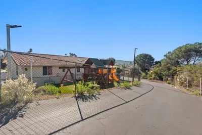 Spacious Single Level Home In Poway - image 41 of 41