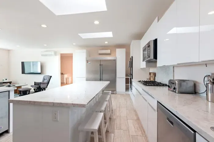 Spacious Single Level Home In Poway - image 3 of 41