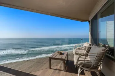 Oceanfront, AC, Fully Remodeled Unit - image 16 of 51