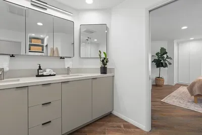 Oceanfront, AC, Fully Remodeled Unit - image 42 of 51