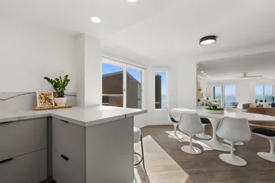 Oceanfront, AC, Fully Remodeled Unit - image 23 of 51