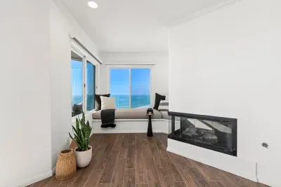 Oceanfront, AC, Fully Remodeled Unit - image 8 of 51