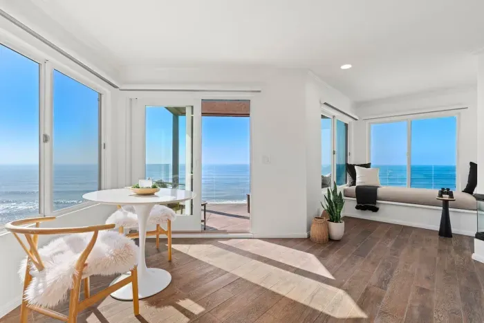 Oceanfront, AC, Fully Remodeled Unit - image 3 of 51