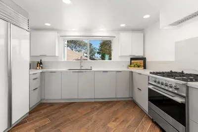 Oceanfront, AC, Fully Remodeled Unit - image 28 of 51