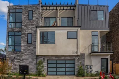 Rooftop Home With Ocean View & Private Parking - image 20 of 24