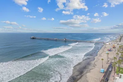 Rooftop Home With Ocean View & Private Parking - image 22 of 24