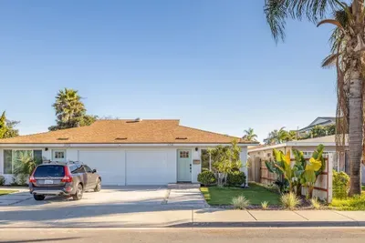 Carlsbad Bungalow, Large Backyard - image 17 of 17