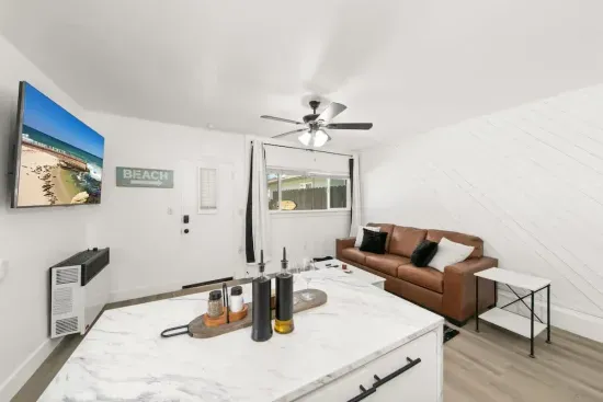 1 Bedroom Steps from Beach and Carlsbad Village