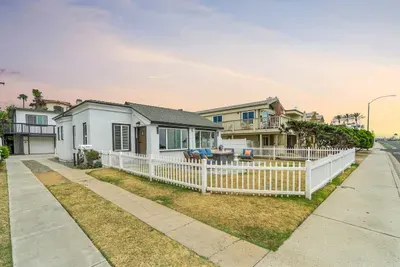 Carlsbad Blvd Villa - image 25 of 25